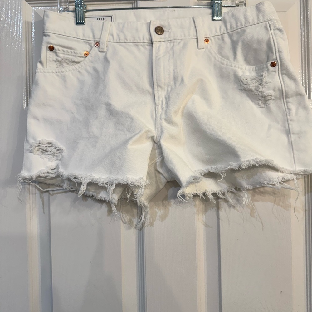 GAP White Distressed Frayed Hem Denim Cutoff Shorts